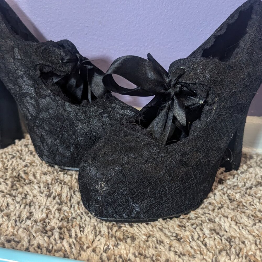 Demonia SIze 7.5 Lace Mary Janes Gently Used - Picture 4 of 8